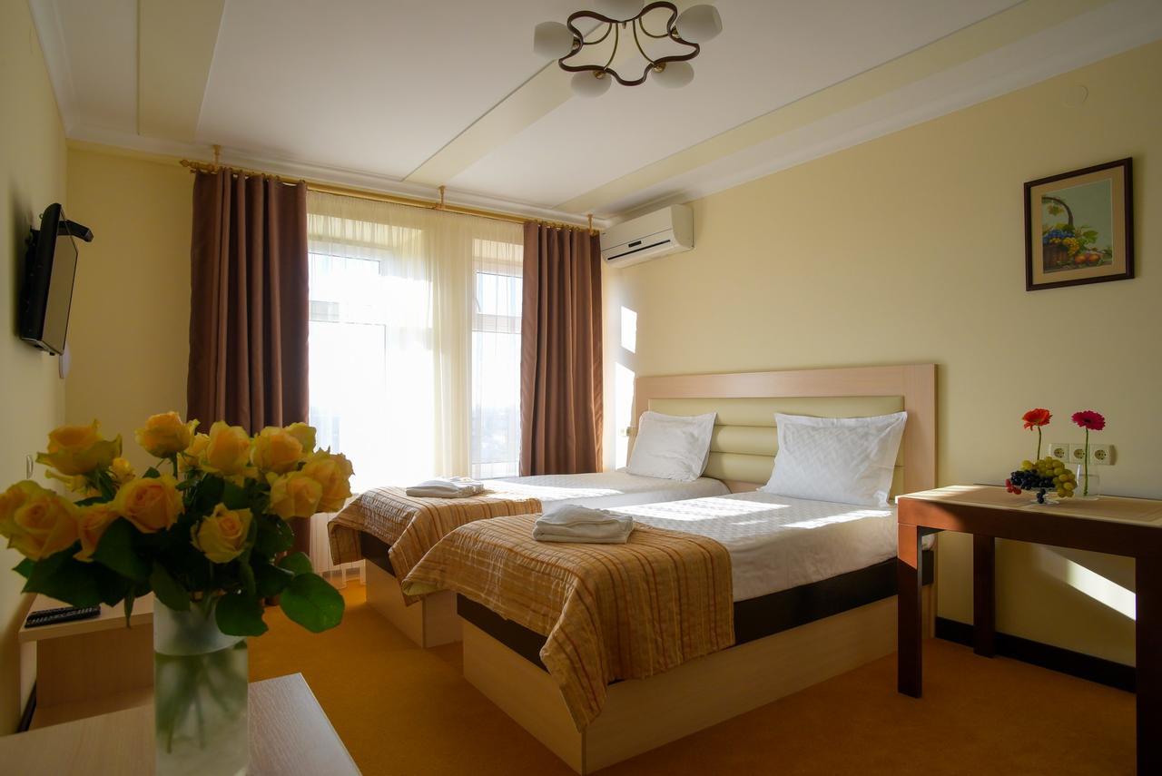 Aparthotel On Klinichna St. เคียฟ ภายนอก รูปภาพ